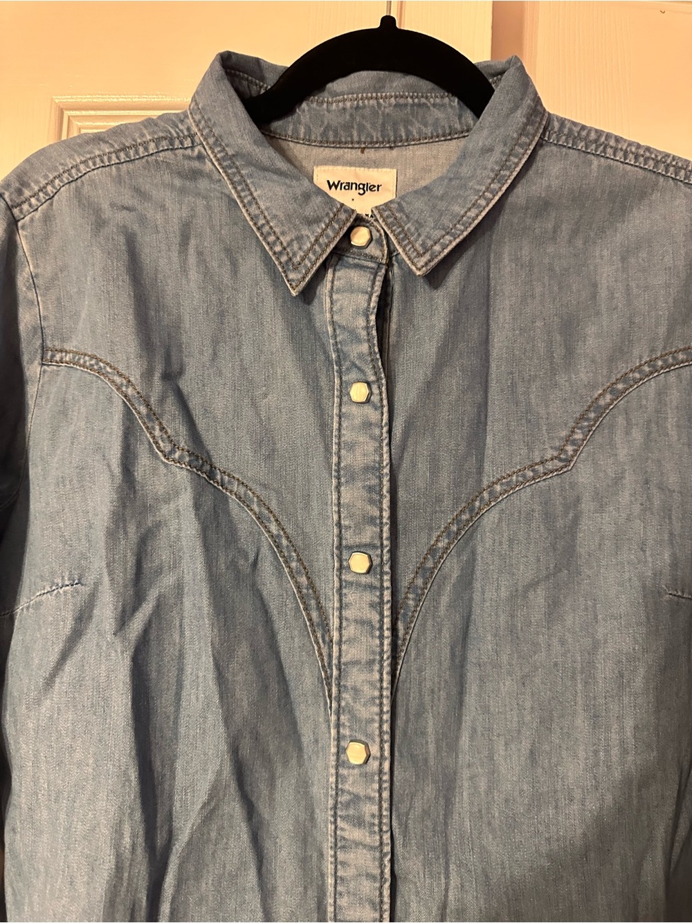 WRANGLER® X YELLOW ROSE BY KENDRA SCOTT DENIM SHIRT - Picture 5 of 6